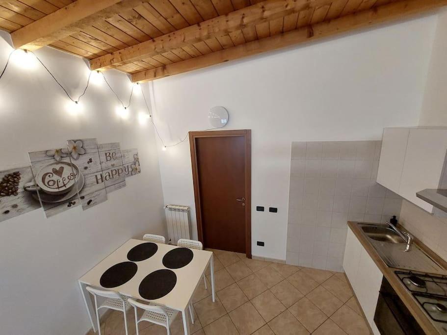 Bovísio-Masciago Milanese Smile Home! Graziosa Casa Con Parcheggio E Giardino מראה חיצוני תמונה
